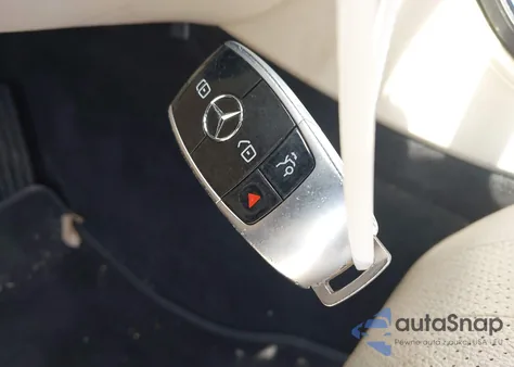 2017 Mercedes-Benz E 300 из США, поврежденный, VIN WDDZF4JB3HA155487